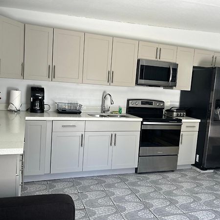 Main House 3 Bed 2 Bath & Guest House 1 Bed 1 Bath Μαϊάμι Εξωτερικό φωτογραφία