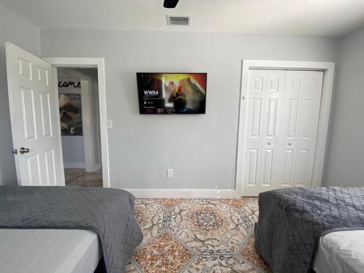 Main House 3 Bed 2 Bath & Guest House 1 Bed 1 Bath Μαϊάμι Εξωτερικό φωτογραφία
