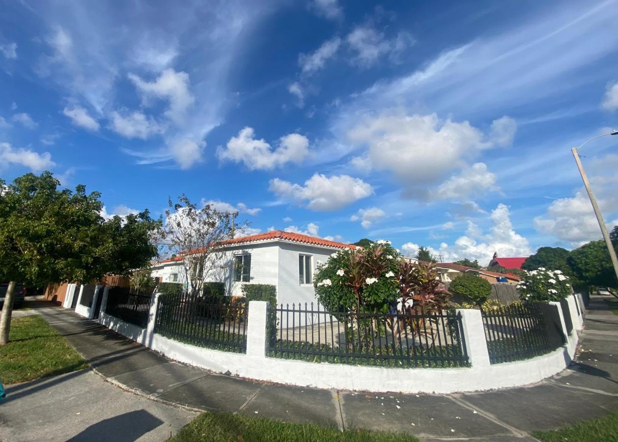 Main House 3 Bed 2 Bath & Guest House 1 Bed 1 Bath Μαϊάμι Εξωτερικό φωτογραφία