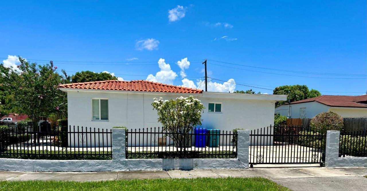 Main House 3 Bed 2 Bath & Guest House 1 Bed 1 Bath Μαϊάμι Εξωτερικό φωτογραφία