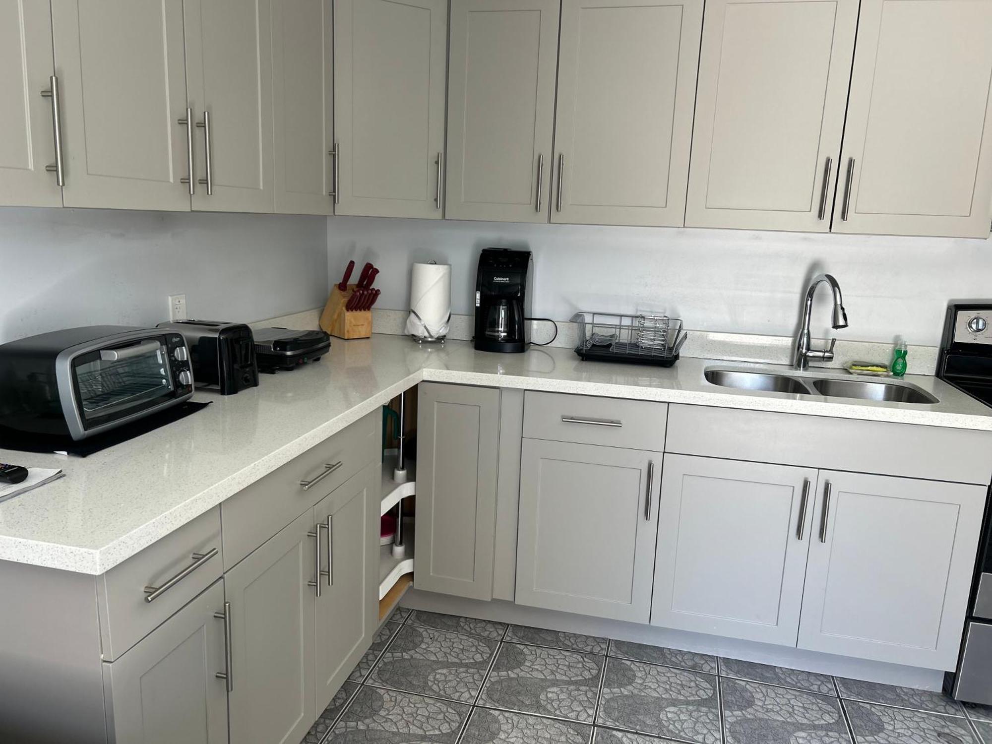 Main House 3 Bed 2 Bath & Guest House 1 Bed 1 Bath Μαϊάμι Εξωτερικό φωτογραφία